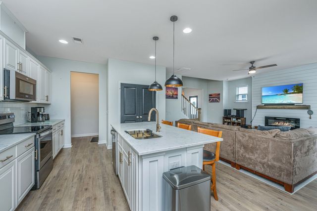 631 Mclernon Trace, Johns Island, SC 29455