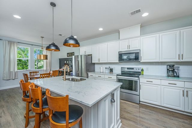 631 Mclernon Trace, Johns Island, SC 29455