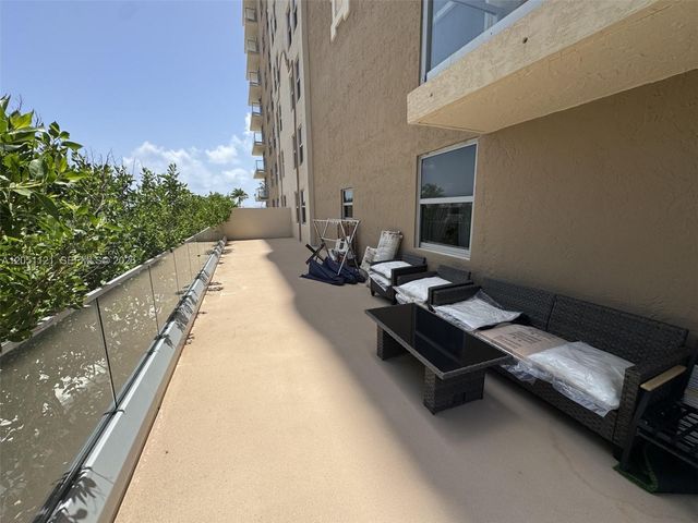 1912 S Ocean Dr 2C, Hallandale Beach, FL 33009