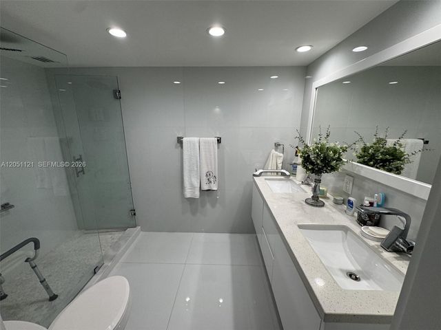 1912 S Ocean Dr 2C, Hallandale Beach, FL 33009
