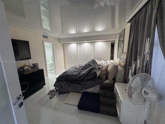 1912 S Ocean Dr 2C, Hallandale Beach, FL 33009