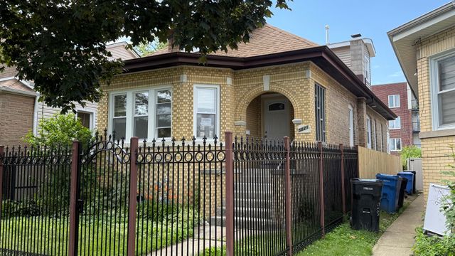 5821 W Gunnison Street, Chicago, IL 60630