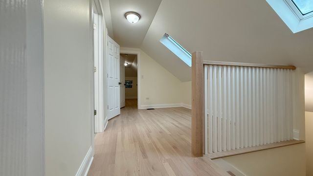 5821 W Gunnison Street, Chicago, IL 60630