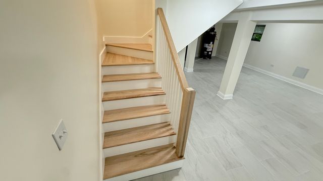 5821 W Gunnison Street, Chicago, IL 60630