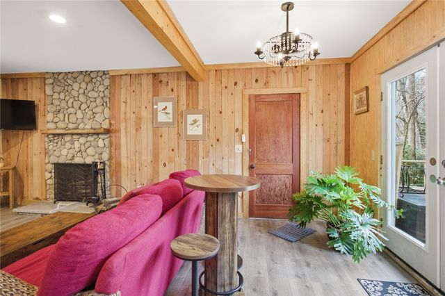 401 Rocky Bottom Road, Sunset, SC 29685