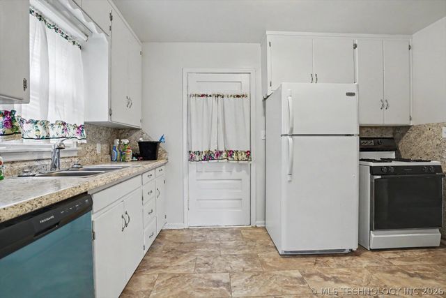 1230 Maybelle Drive, Sapulpa, OK 74066