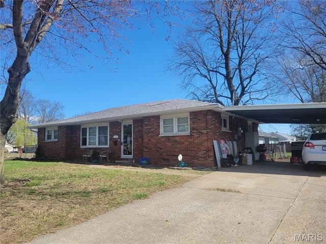 600 S Old Saint Louis Road, Hartford, IL 62048