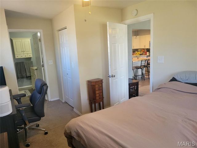 600 S Old Saint Louis Road, Hartford, IL 62048