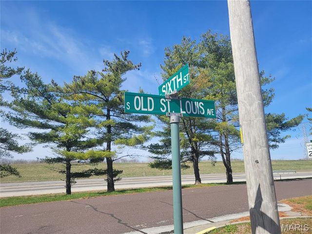 600 S Old Saint Louis Road, Hartford, IL 62048