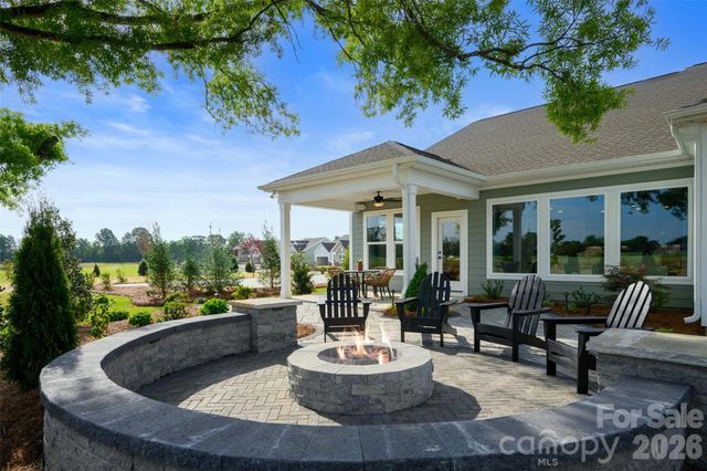 3244 Gavin Lane, Harrisburg, NC 28075