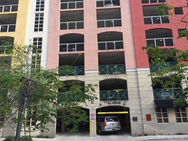 6001 SW 70th St 620, South Miami, FL 33143