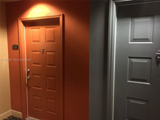 6001 SW 70th St 620, South Miami, FL 33143