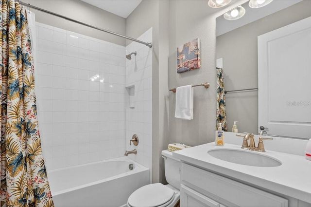 11014 WICKER PARK PLACE, Palmetto, FL 34221