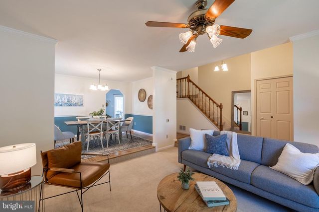 6255 DAWN DAY DR, Columbia, MD 21045