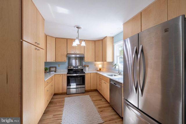 6255 DAWN DAY DR, Columbia, MD 21045
