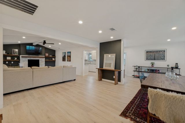 7022 Kiva Lane, Dallas, TX 75227