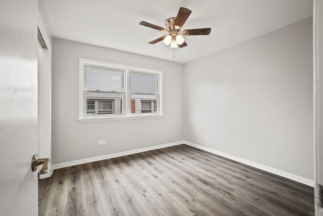 8440 W 95th Street 12, Hickory Hills, IL 60457