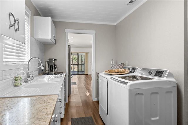 1088 E Park Street, Grants Pass, OR 97527