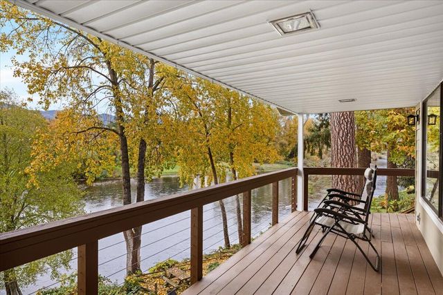 1088 E Park Street, Grants Pass, OR 97527