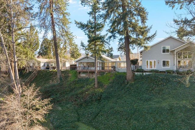 1088 E Park Street, Grants Pass, OR 97527