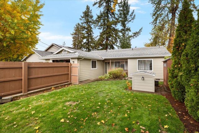 1088 E Park Street, Grants Pass, OR 97527