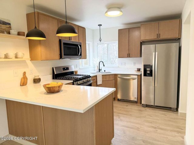 190 W Canterbury Drive, Wasilla, AK 99654