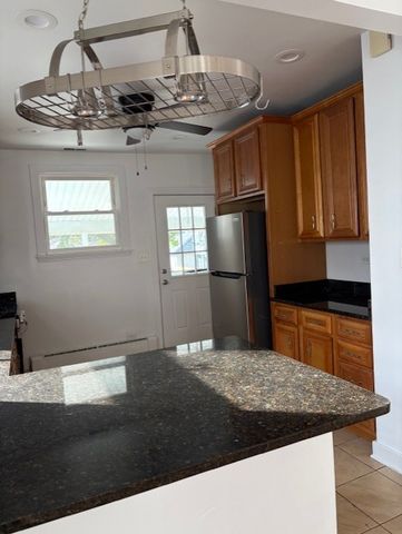 1125 S HANNAH Avenue, Forest Park, IL 60130