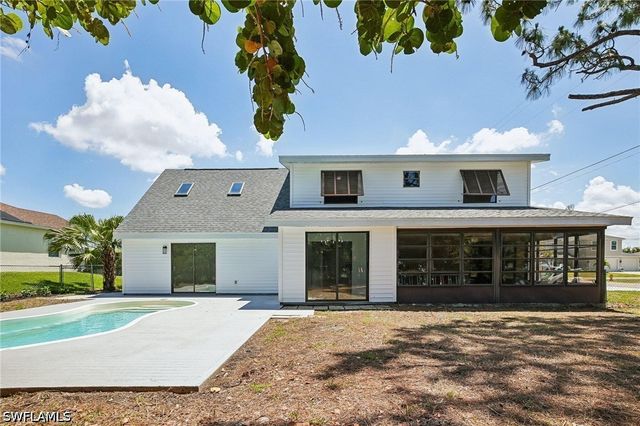 1928 SW 8th CT, Cape Coral, FL 33991