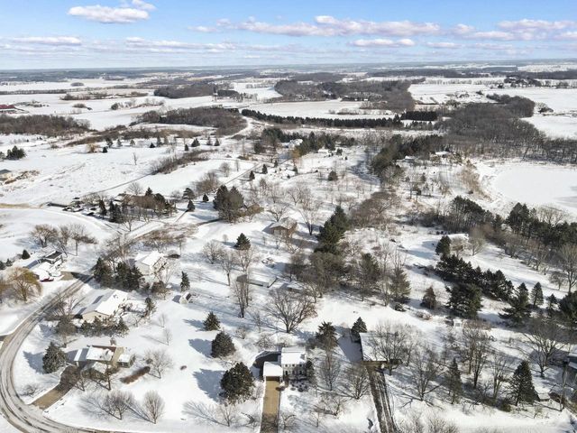 938 Johnson Avenue, Oregon, WI 53575