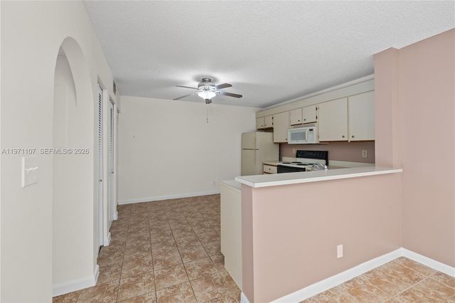 10105 W Sunrise Blvd 104, Plantation, FL 33322