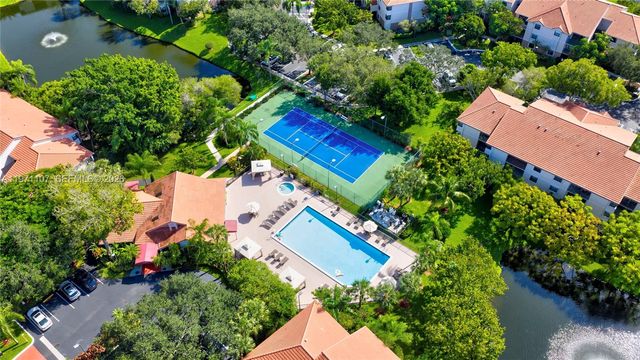 10105 W Sunrise Blvd 104, Plantation, FL 33322