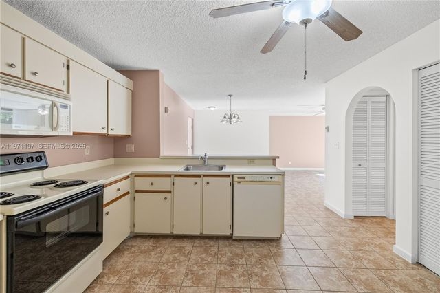 10105 W Sunrise Blvd 104, Plantation, FL 33322