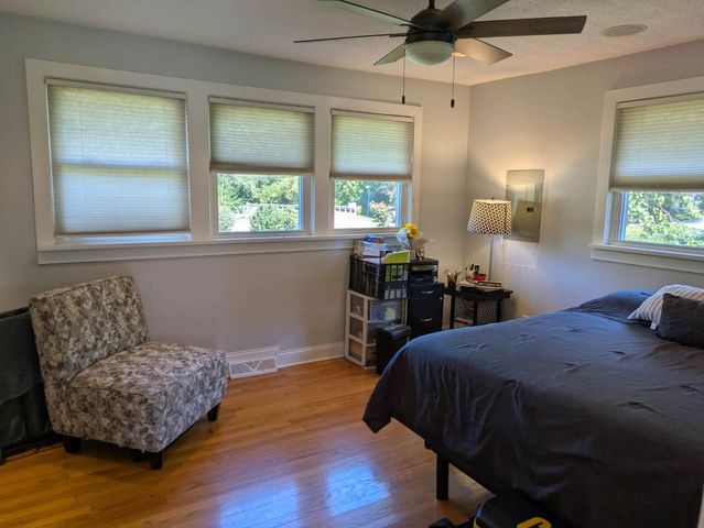 22W043 1st Street, Glen Ellyn, IL 60137
