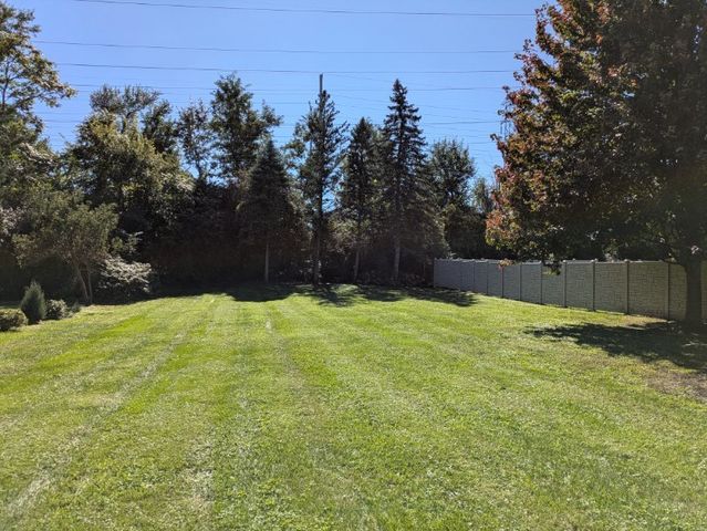 22W043 1st Street, Glen Ellyn, IL 60137