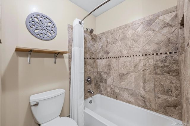 58 Decker Drive, Washingtonville, NY 10992