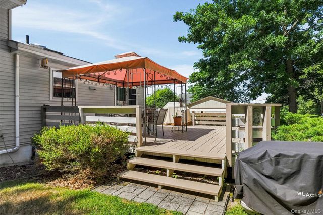 58 Decker Drive, Washingtonville, NY 10992