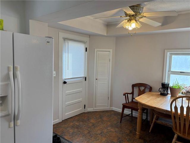 8 S Mulberry Street, Louisburg, KS 66053