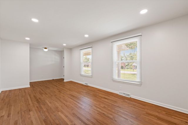 203 Oak Hill Dr, Lebanon, TN 37087