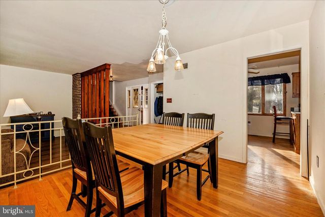 8 BEDROCK CIR, Keedysville, MD 21756