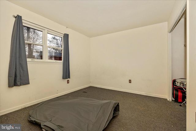 8 BEDROCK CIR, Keedysville, MD 21756