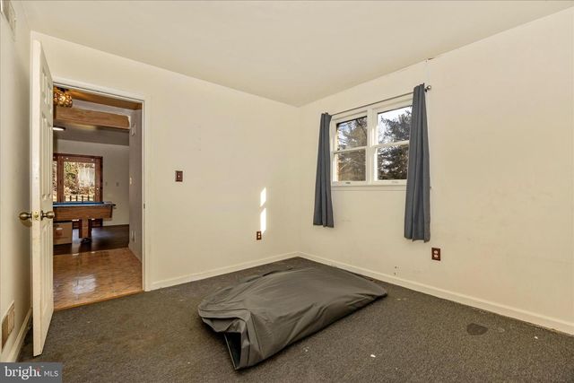 8 BEDROCK CIR, Keedysville, MD 21756