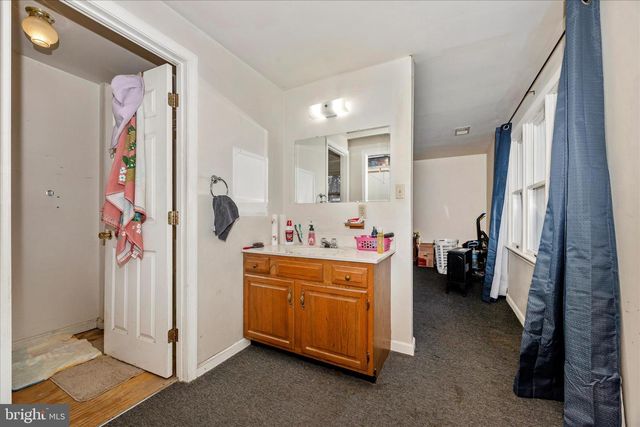 8 BEDROCK CIR, Keedysville, MD 21756