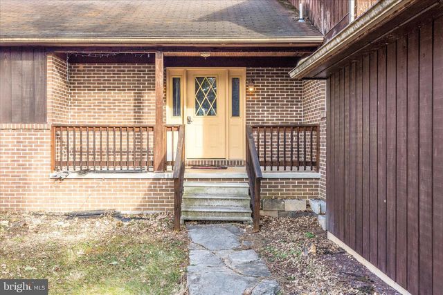 8 BEDROCK CIR, Keedysville, MD 21756