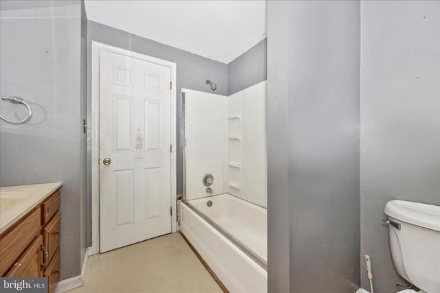 8 BEDROCK CIR, Keedysville, MD 21756