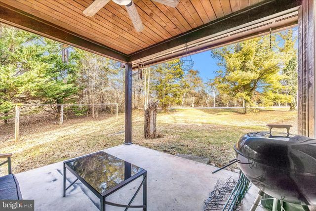 8 BEDROCK CIR, Keedysville, MD 21756