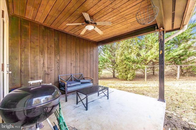 8 BEDROCK CIR, Keedysville, MD 21756