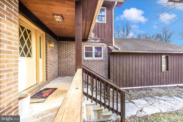 8 BEDROCK CIR, Keedysville, MD 21756