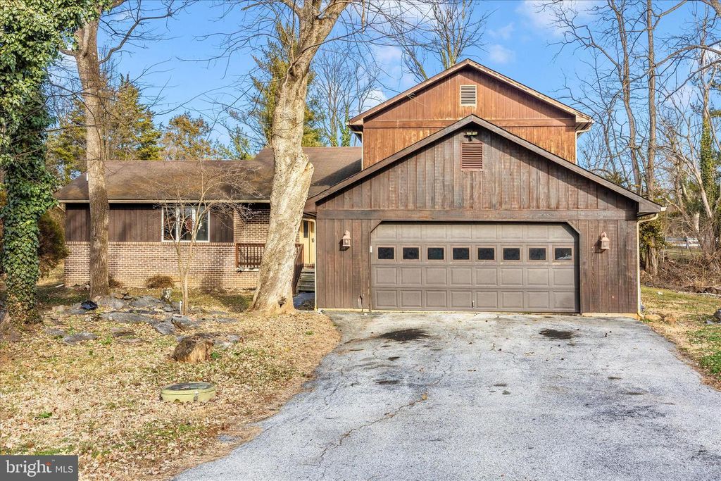 8 BEDROCK CIR, Keedysville, MD 21756