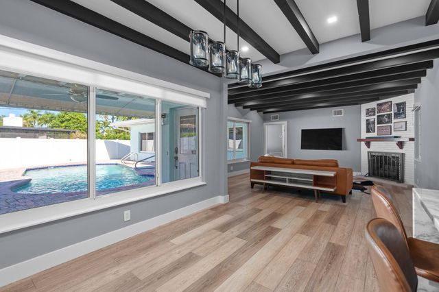 2224 NW 6th Ter, Wilton Manors, FL 33311