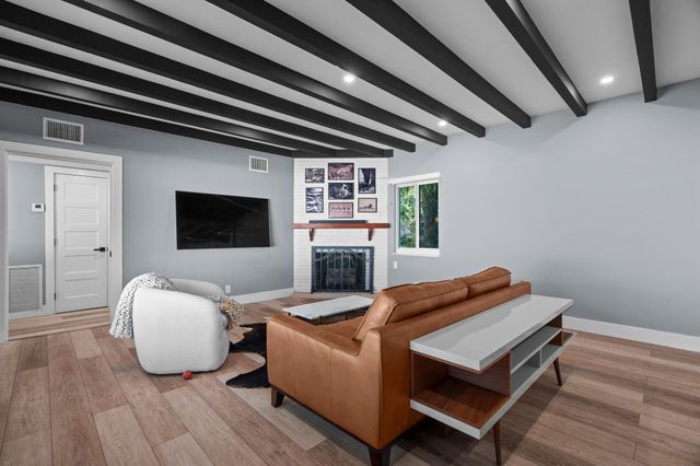 2224 NW 6th Ter, Wilton Manors, FL 33311